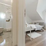 Enjoy Split, New In The Center With A Private Garden Split