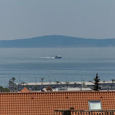Enjoy Split, New In The Center With A Private Garden Apartment Split