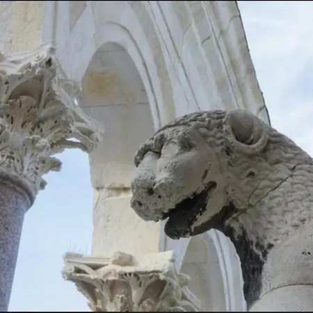 Enjoy Split, New In The Center With A Private Garden 스플리트