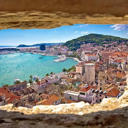 Enjoy Split, New In The Center With A Private Garden * Split