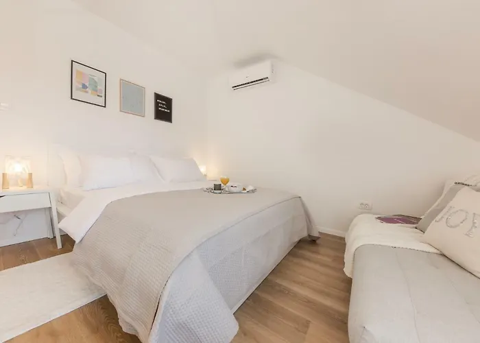 Apartamento Enjoy Split, New In The Center With A Private Garden Split